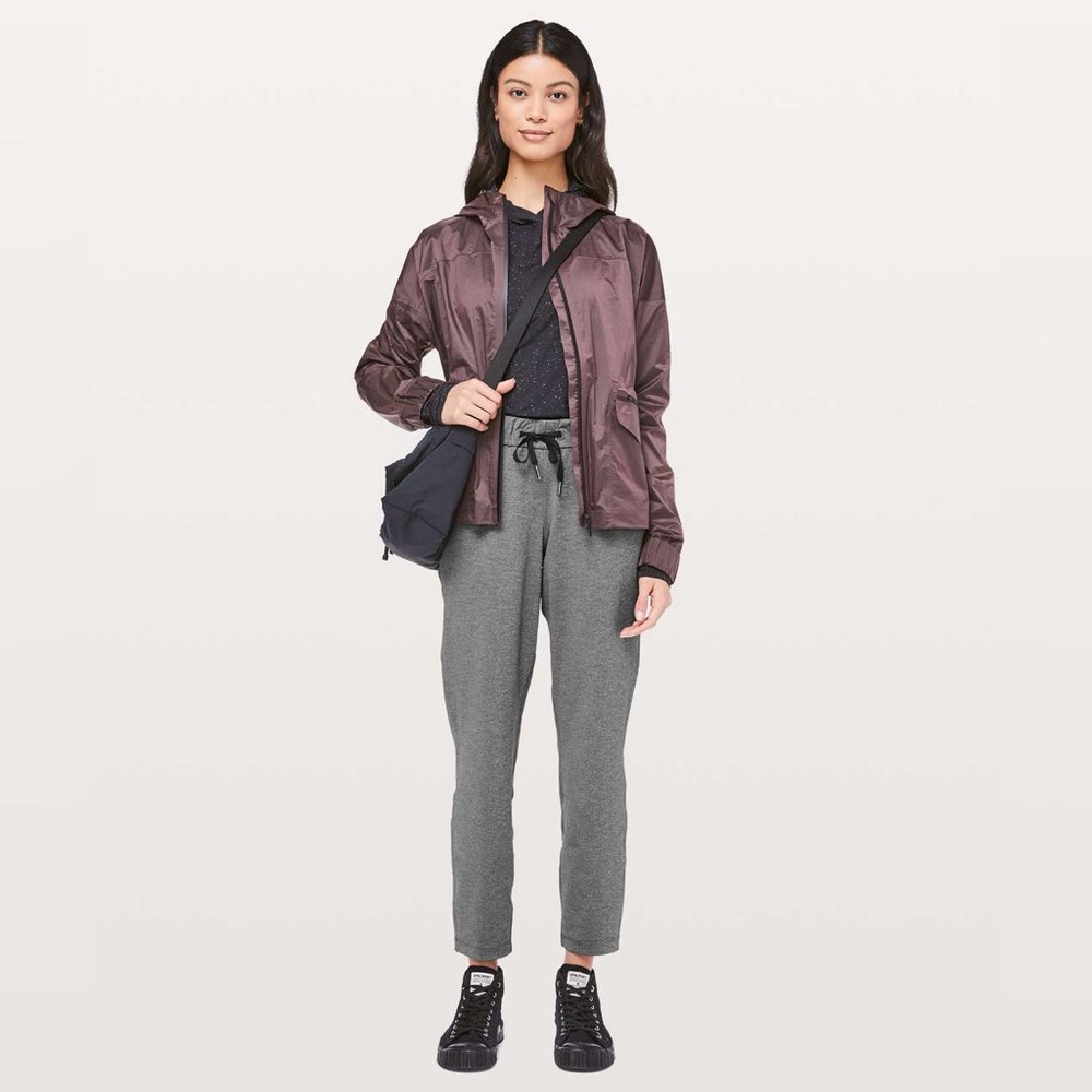 Lululemon On The Fly High Rise Pant Casual Travel Activewear Yoga Lightweight